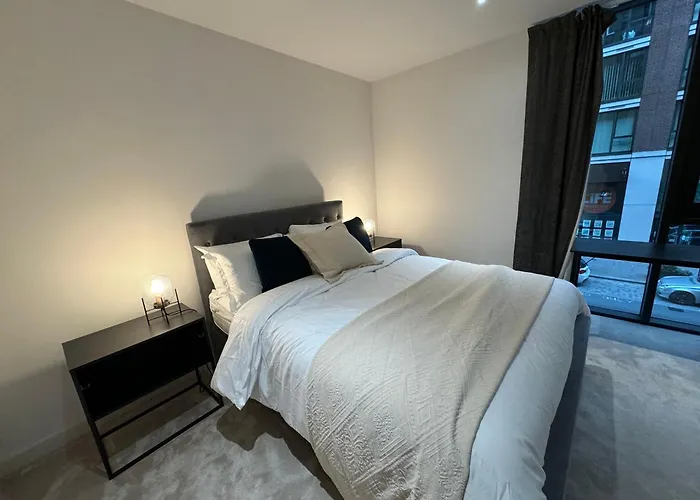 Riverside Suites And Apartments